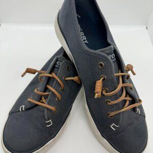 Sperry Pier View Sneaker in Navy with leather ties - Size 8.5